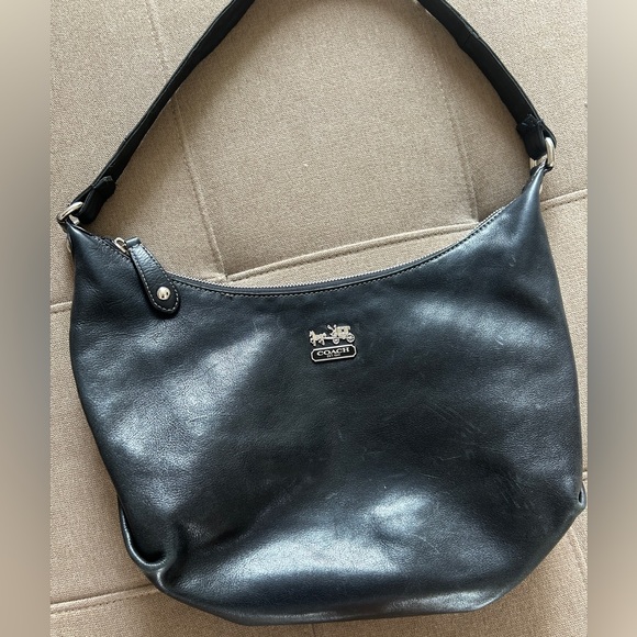(Almost) Vintage Coach Black Leather Hobo Bag 2010 - Picture 1 of 13